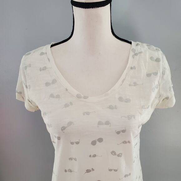 Style & Co Sport White Sunglass Print Essential Tee S - Picture 3 of 6
